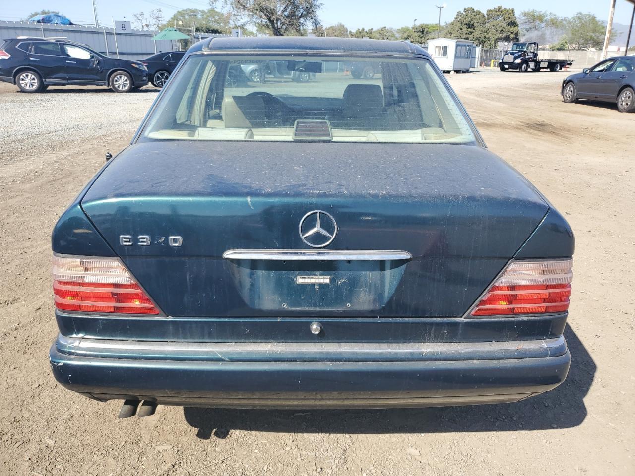 1995 Mercedes-Benz E 320 Base VIN: WDBEA32E4SC205978 Lot: 60329354