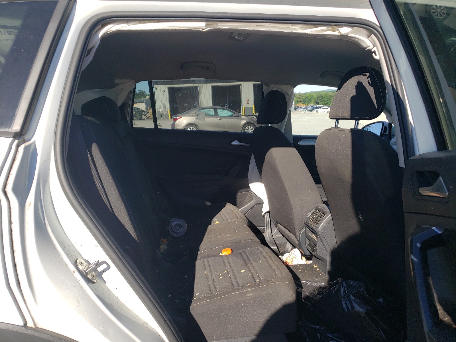 Фото: 3VV0B7AX2NM011425 - 11