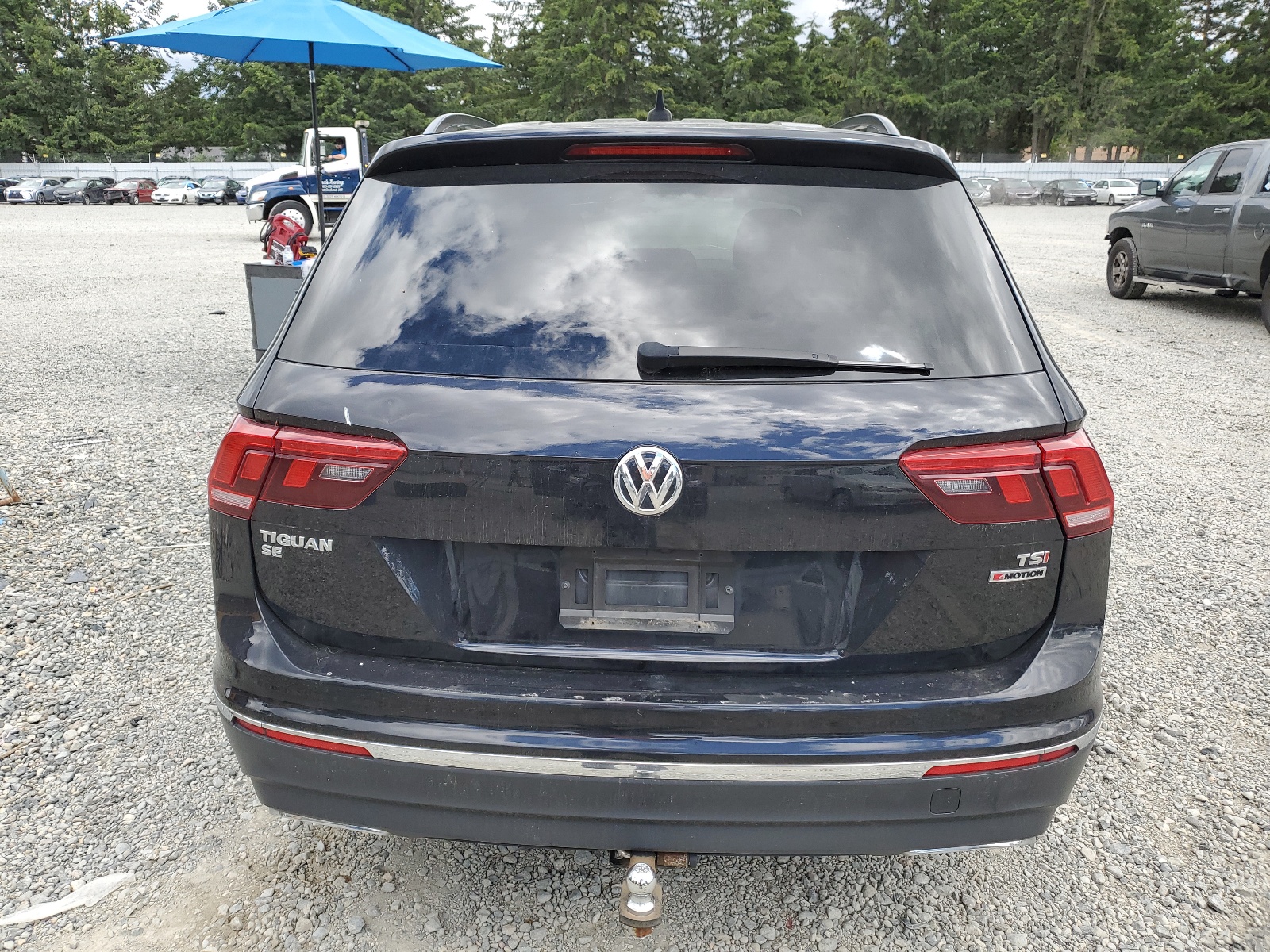 3VV2B7AX5JM148071 2018 Volkswagen Tiguan Se