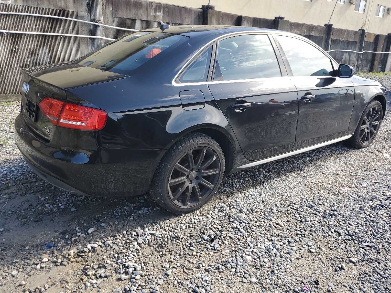 2012 Audi A4 Premium Plus vin: WAUFFAFL7CN003093