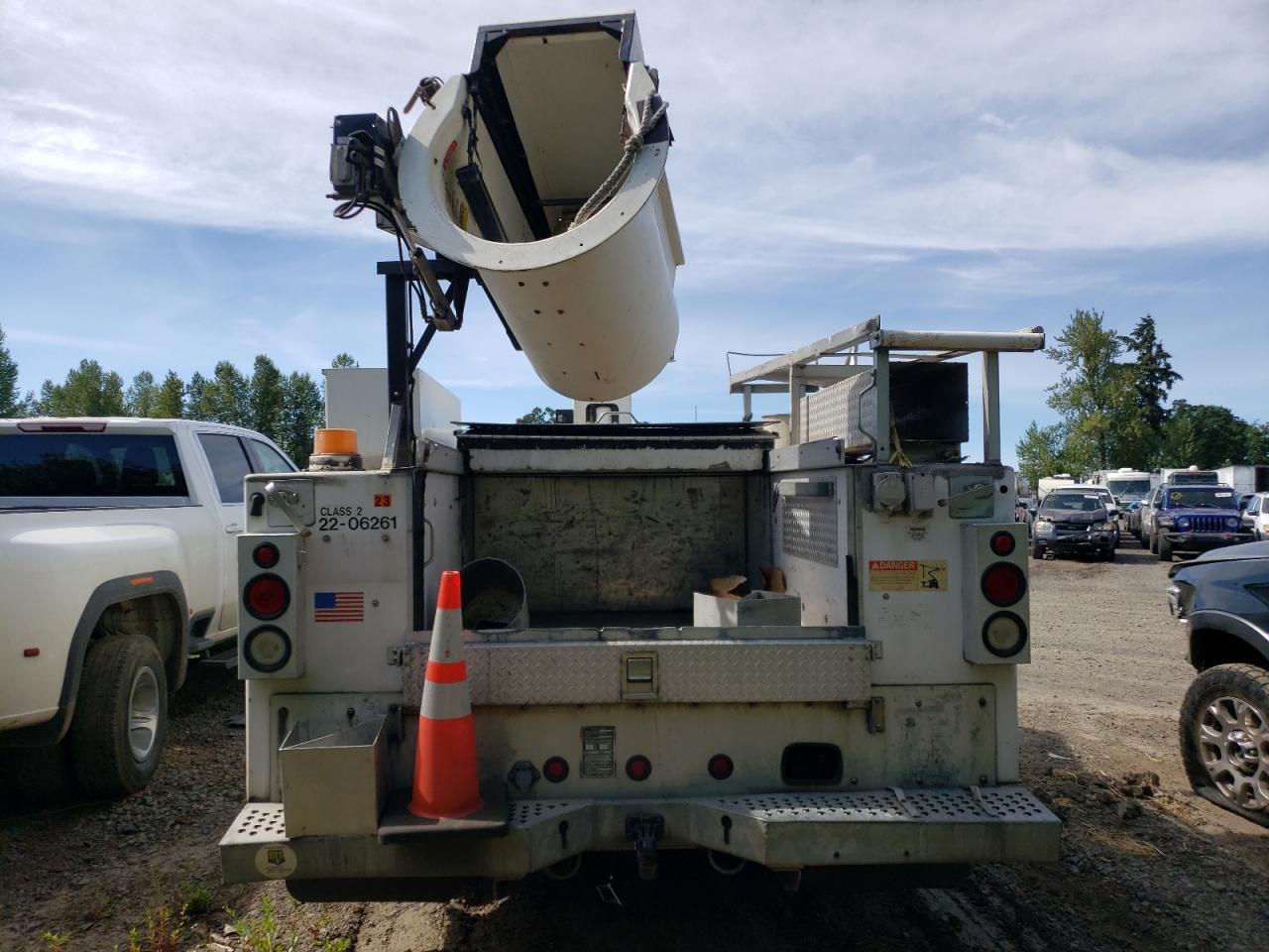 2000 Ford F450 Super Duty VIN: 1FDXF46S7YEC96304 Lot: 60696564