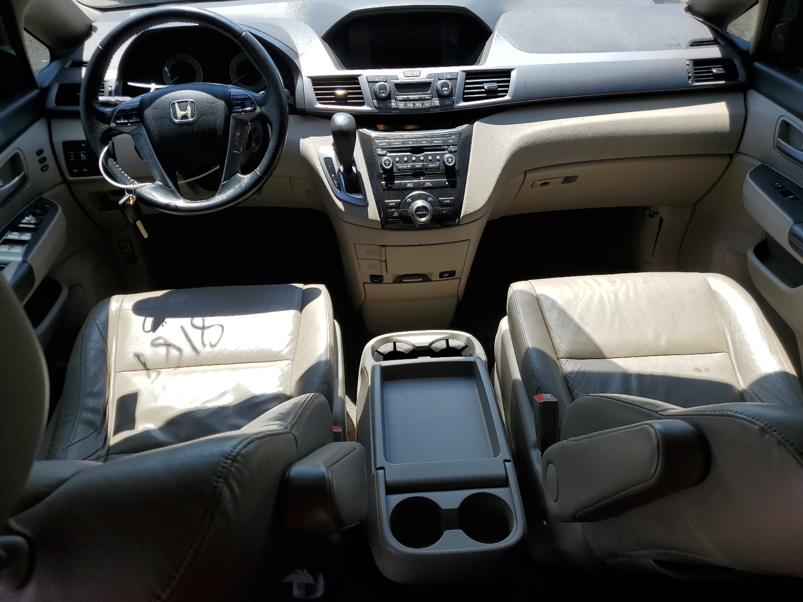 5FNRL5H92BB028188 2011 Honda Odyssey Touring