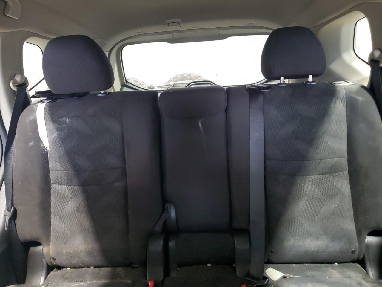 2015 Nissan Rogue S VIN: KNMAT2MT1FP516542 Lot: 60657464