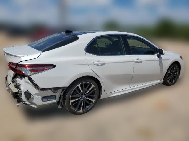  TOYOTA CAMRY 2019 Biały