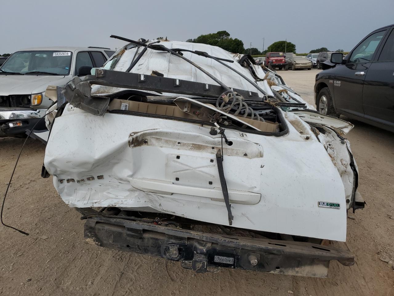 2011 Chevrolet Tahoe C1500 Lt VIN: 1GNSCBE07BR137379 Lot: 60100754