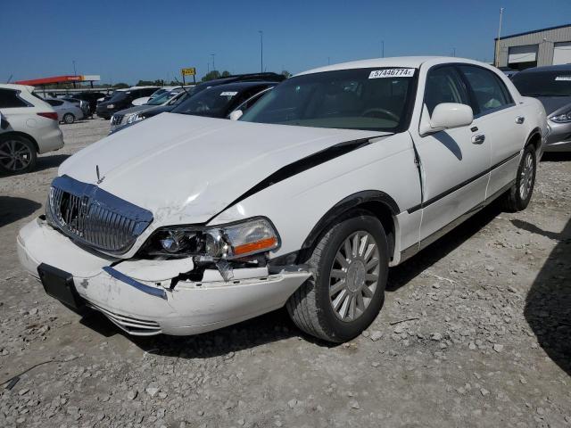 2004 Lincoln Town Car Executive