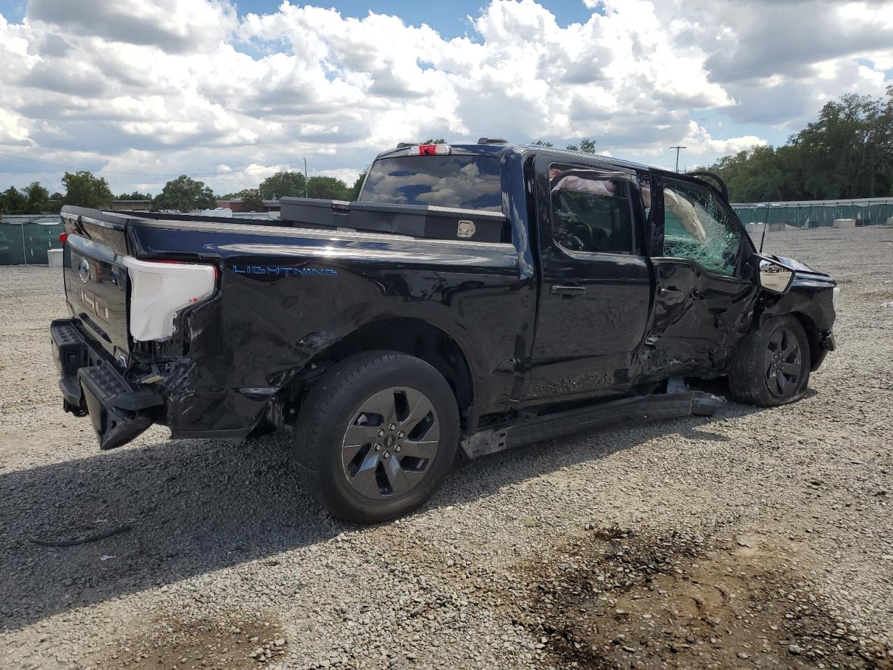2023 Ford F-150 - Image 3
