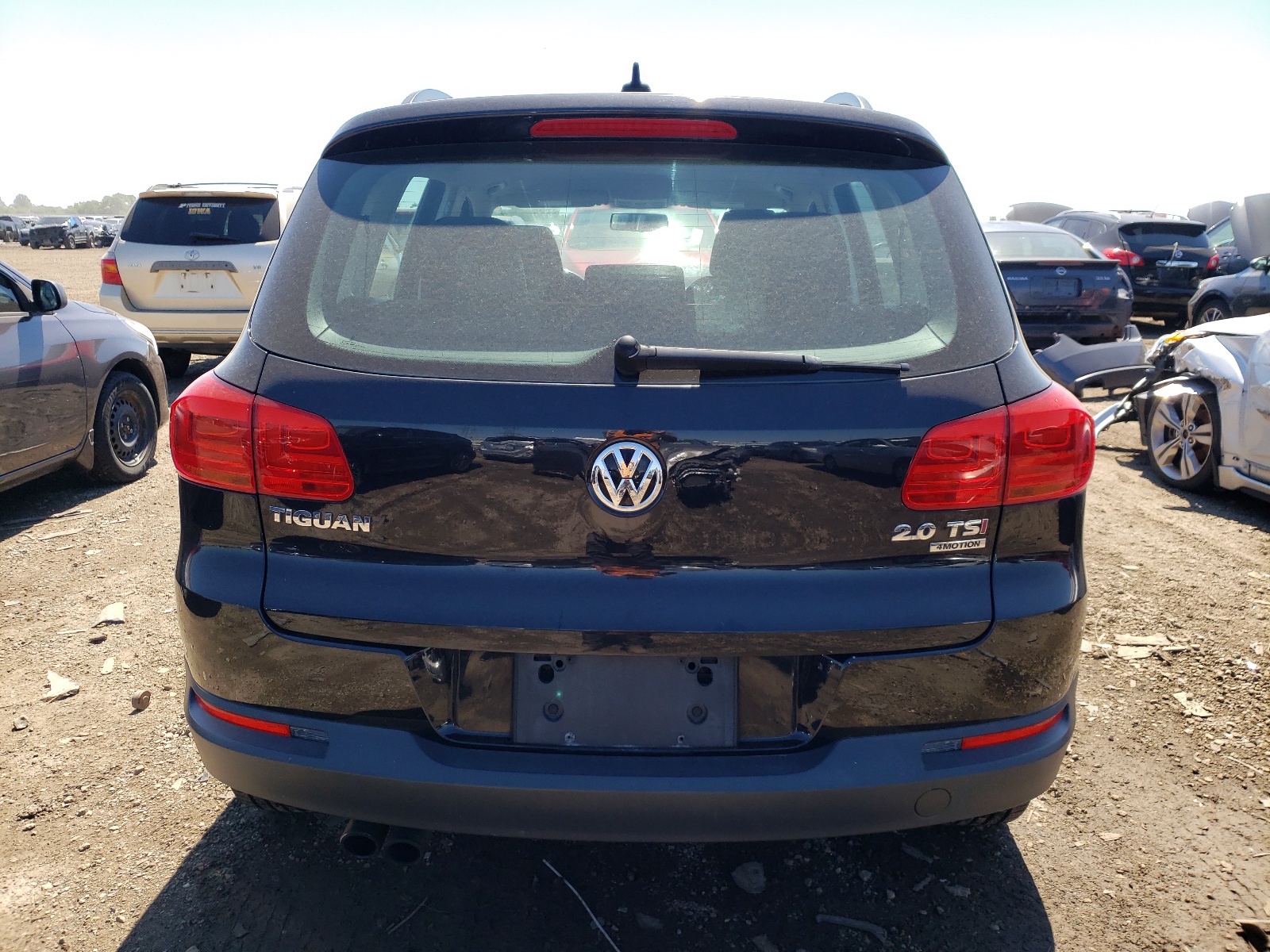 2015 Volkswagen Tiguan S vin: WVGBV7AX8FW116062