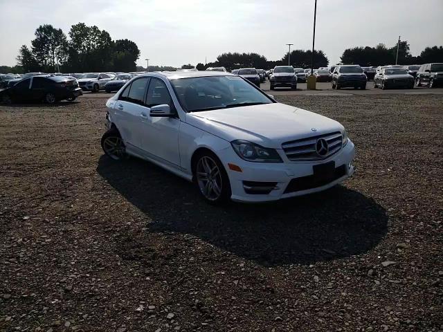2013 Mercedes-Benz C 300 4Matic VIN: WDDGF8AB8DR241937 Lot: 59533534