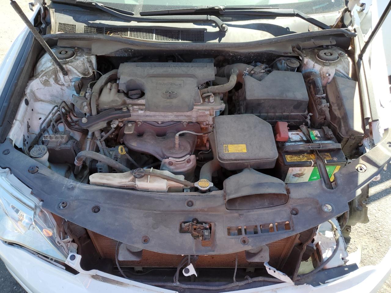 2013 Toyota Camry - Image 11
