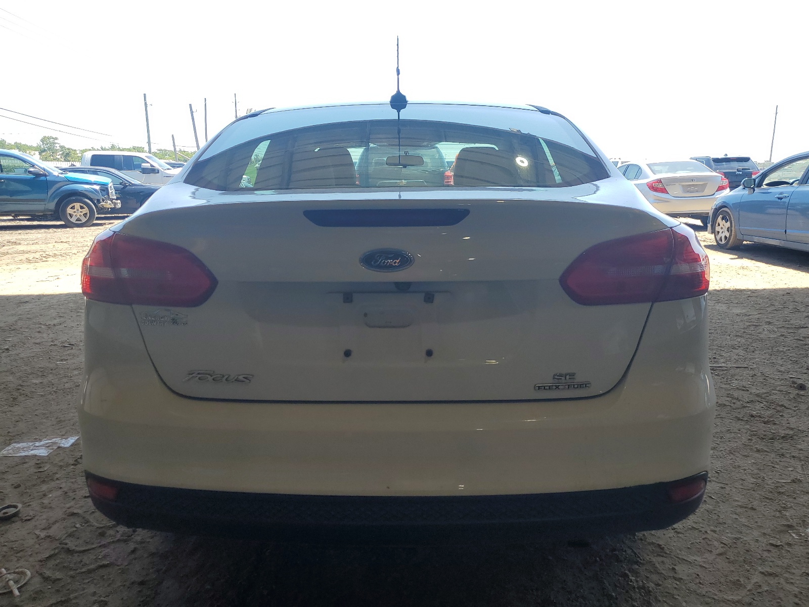 2015 Ford Focus Se vin: 1FADP3F22FL299866