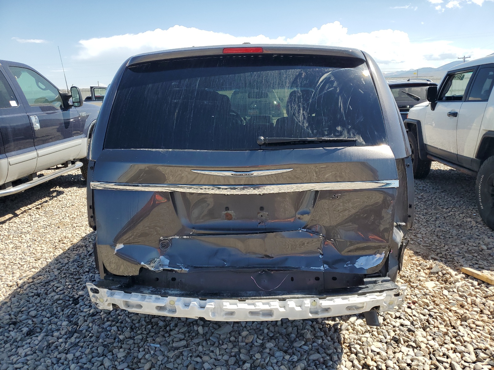 2C4RC1HG5FR620167 2015 Chrysler Town & Country S