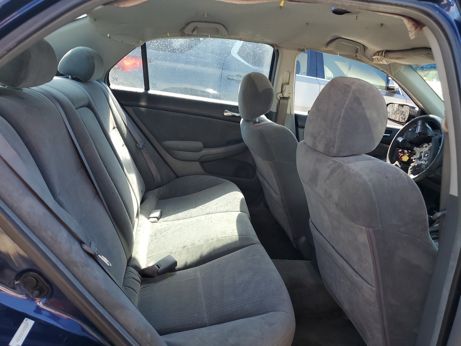 3HGCM563X4G707853 2004 Honda Accord Lx