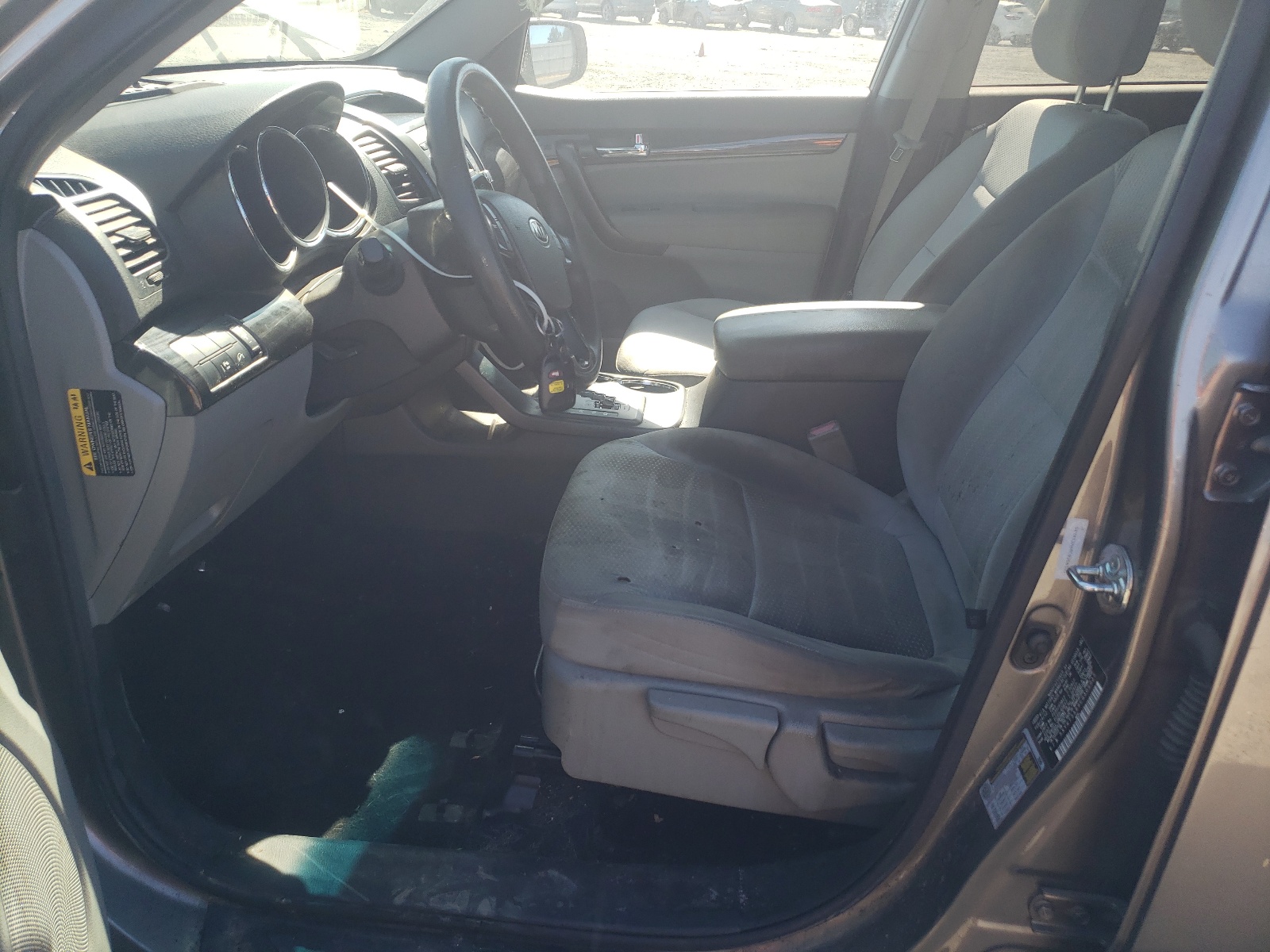 5XYKT3A69CG306035 2012 Kia Sorento Base