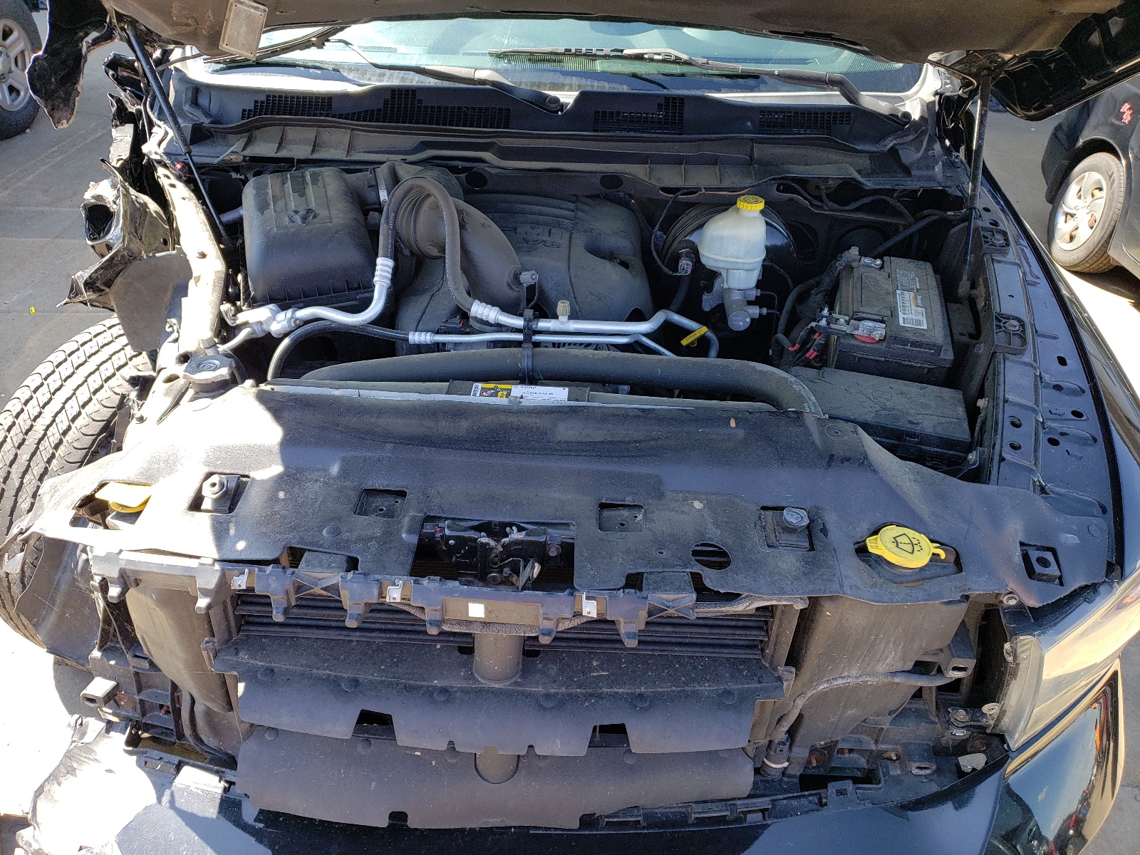 1C6RR7UT9FS544124 2015 Ram 1500 Sport