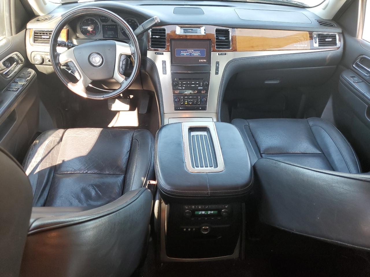 2013 Cadillac Escalade - Image 8