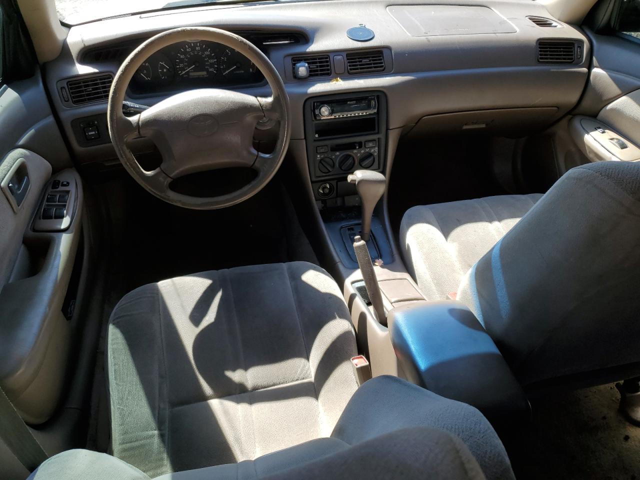 1999 Toyota Camry Ce VIN: 4T1BG22K7XU554780 Lot: 58738034