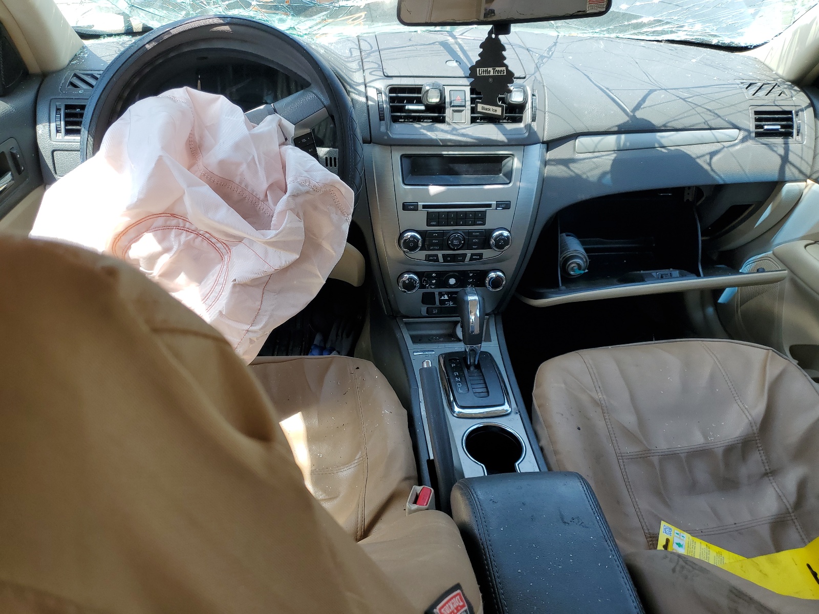 3FAHP0HA1BR135184 2011 Ford Fusion Se