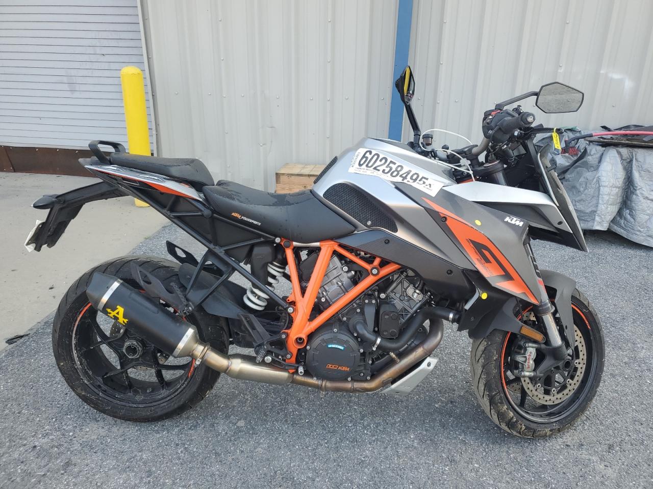 VBKV69405HM964339 KTM MOTORCYCLE Photo 1