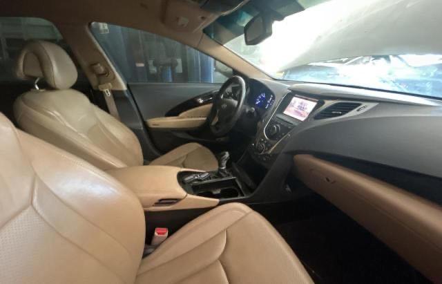 Sedans HYUNDAI AZERA 2013 Biały
