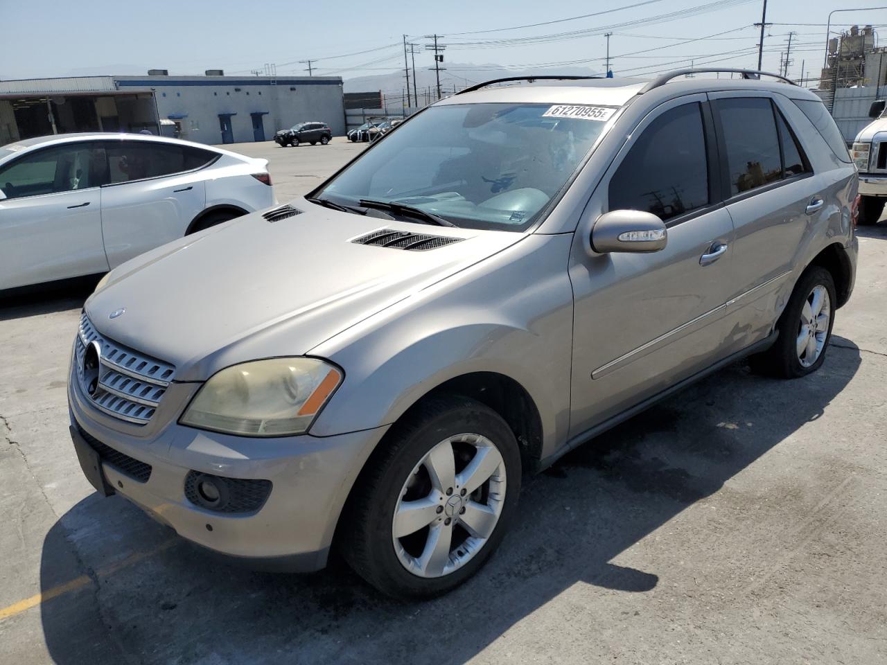 2006 Mercedes-Benz Ml 500   продається в Sun Valley, CA - Rear End