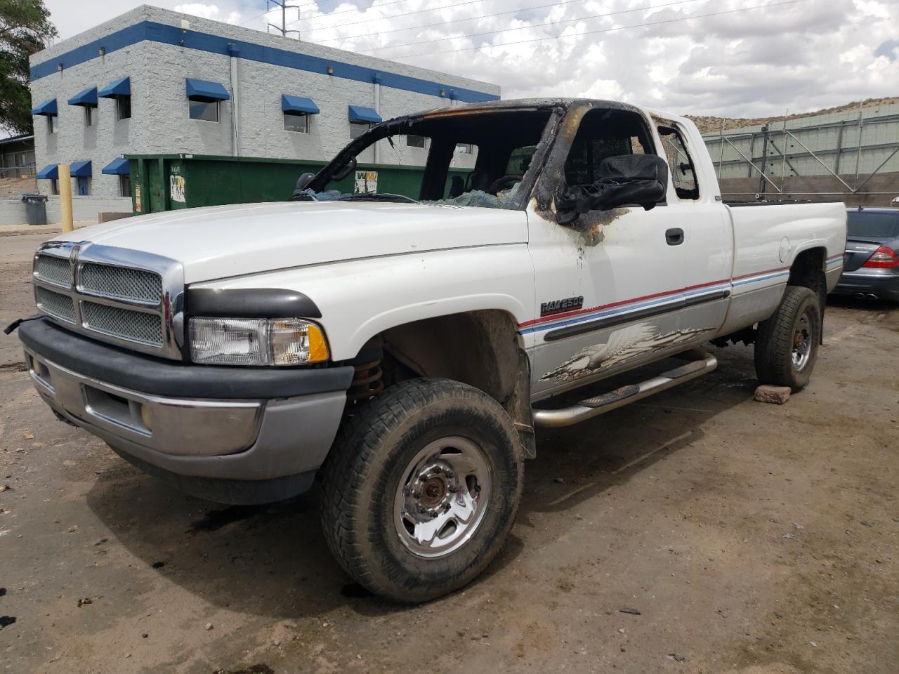 2000 Dodge Ram 2500 იყიდება Albuquerque-ში, NM - Burn
