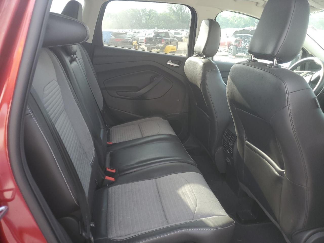 1FMCU0GD2KUC52995 FORD ESCAPE 2019
