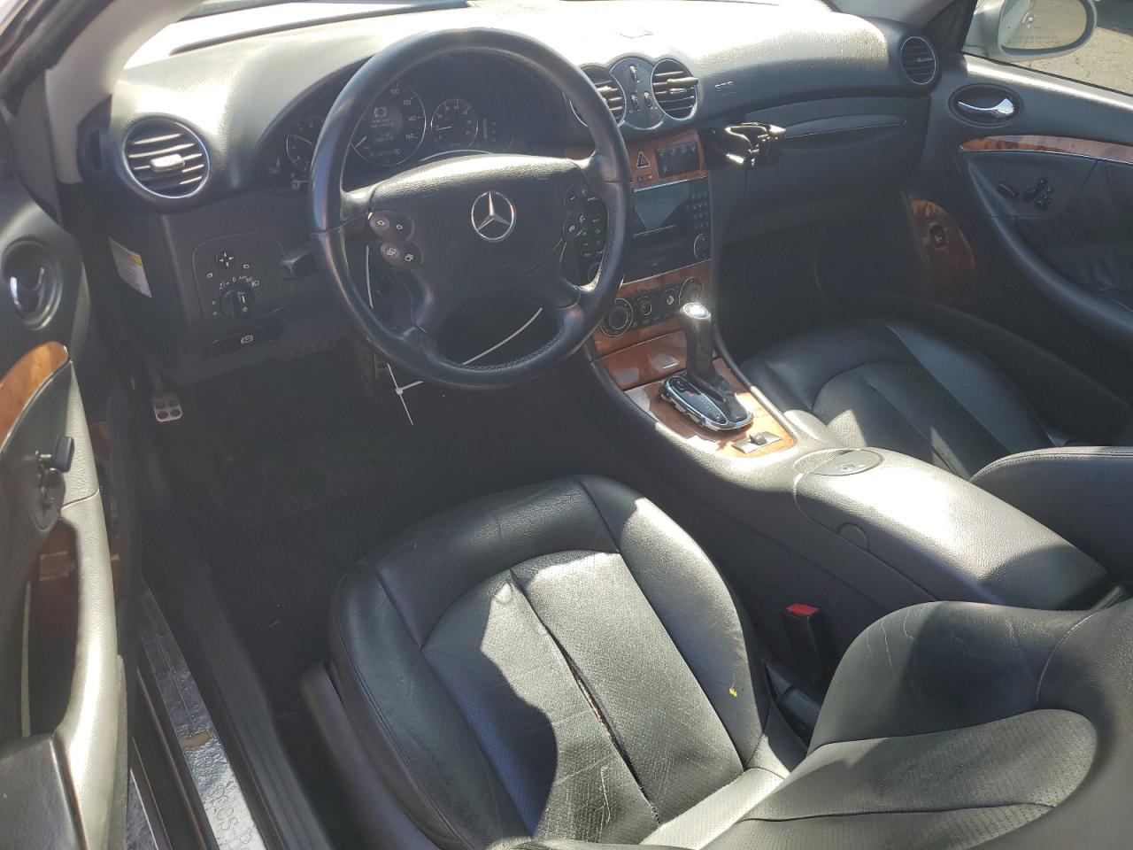 WDBTK65J55F140026 2005 Mercedes-Benz Clk 320