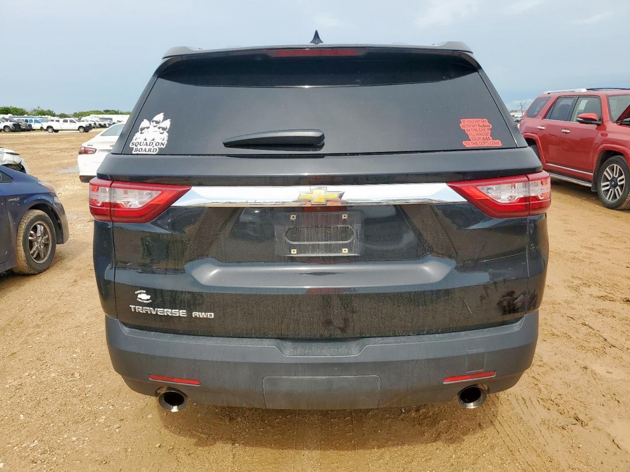 1GNEVFKW3JJ262271 CHEVROLET TRAVERSE 2018