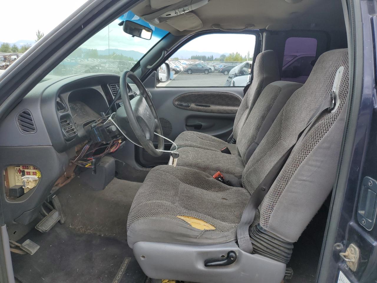 1999 Dodge Ram 1500 VIN: 3B7HC13Y8XG201717 Lot: 60563475