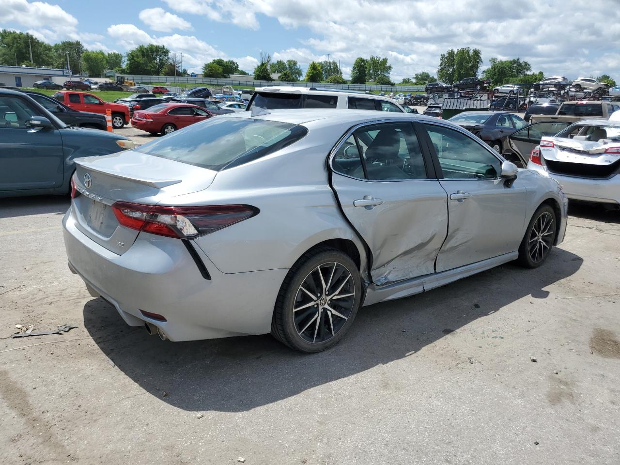 4T1G11AK5MU437505 TOYOTA CAMRY 2021