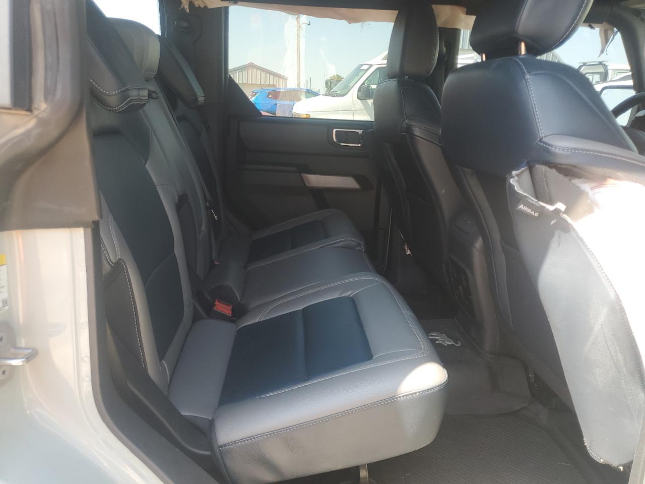 2022 Ford Bronco Base VIN: 1FMEE5DPXNLB59461 Lot: 60101765