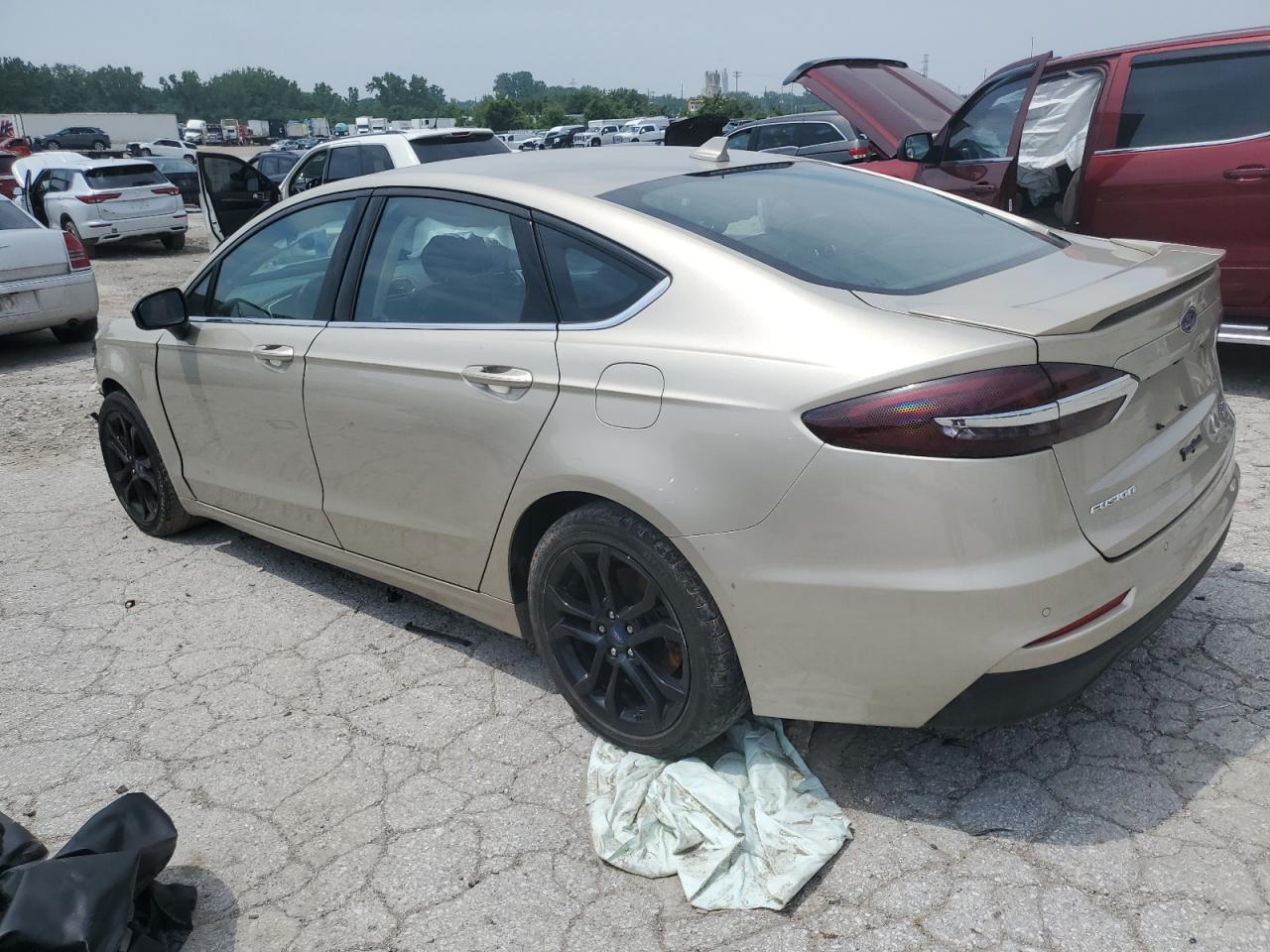 3FA6P0HD0KR133220 FORD FUSION 2019