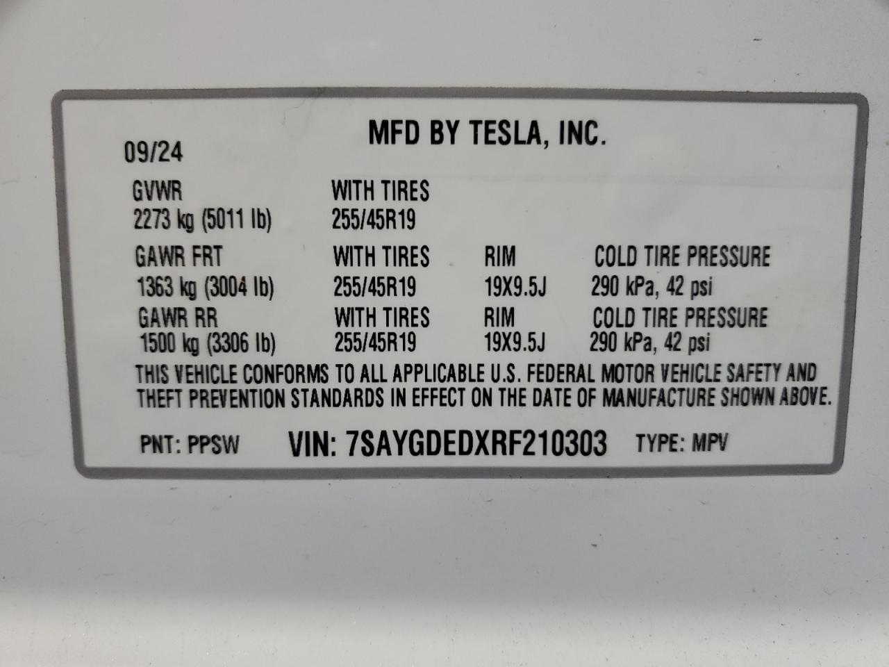 TESLA MODEL Y 2024 VIN 7SAYGDEDXRF210303 фото 13