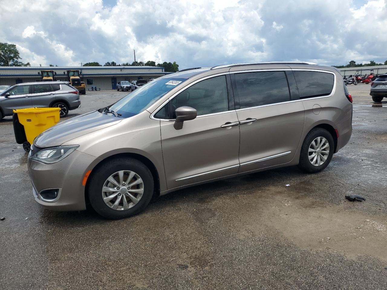 2018 Chrysler Pacifica Touring L na sprzedaż w Harleyville, SC - Rear End