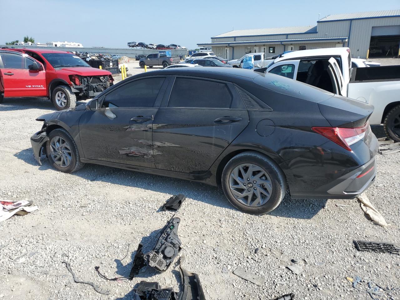 HYUNDAI ELANTRA 2024 VIN KMHLM4DG8RU706179 zdjęcie 2