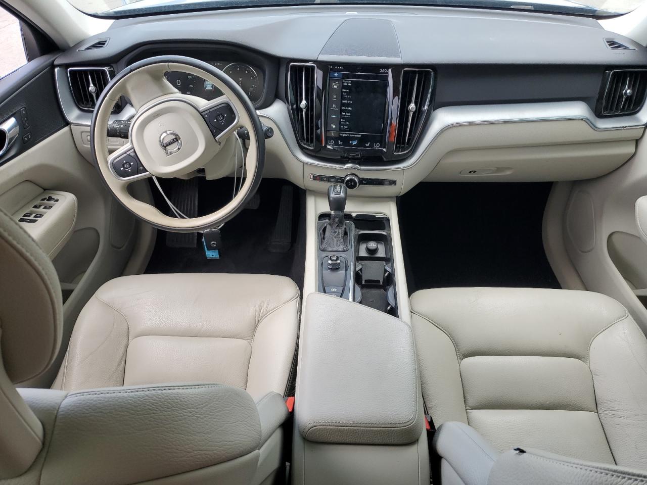 2018 Volvo Xc60 T5 Momentum VIN: YV4102RK7J1085836 Lot: 62719695
