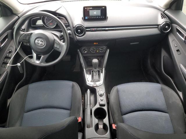 Седани TOYOTA SCION 2016 Білий