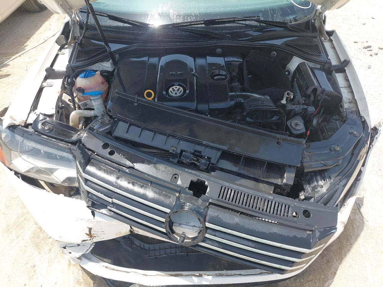 WVWBR7A35FC059245 - 2015 Volkswagen Passat - #undefined