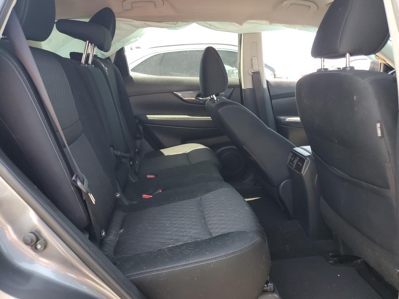 2017 Nissan Rogue S VIN: KNMAT2MT6HP608832 Lot: 58658225