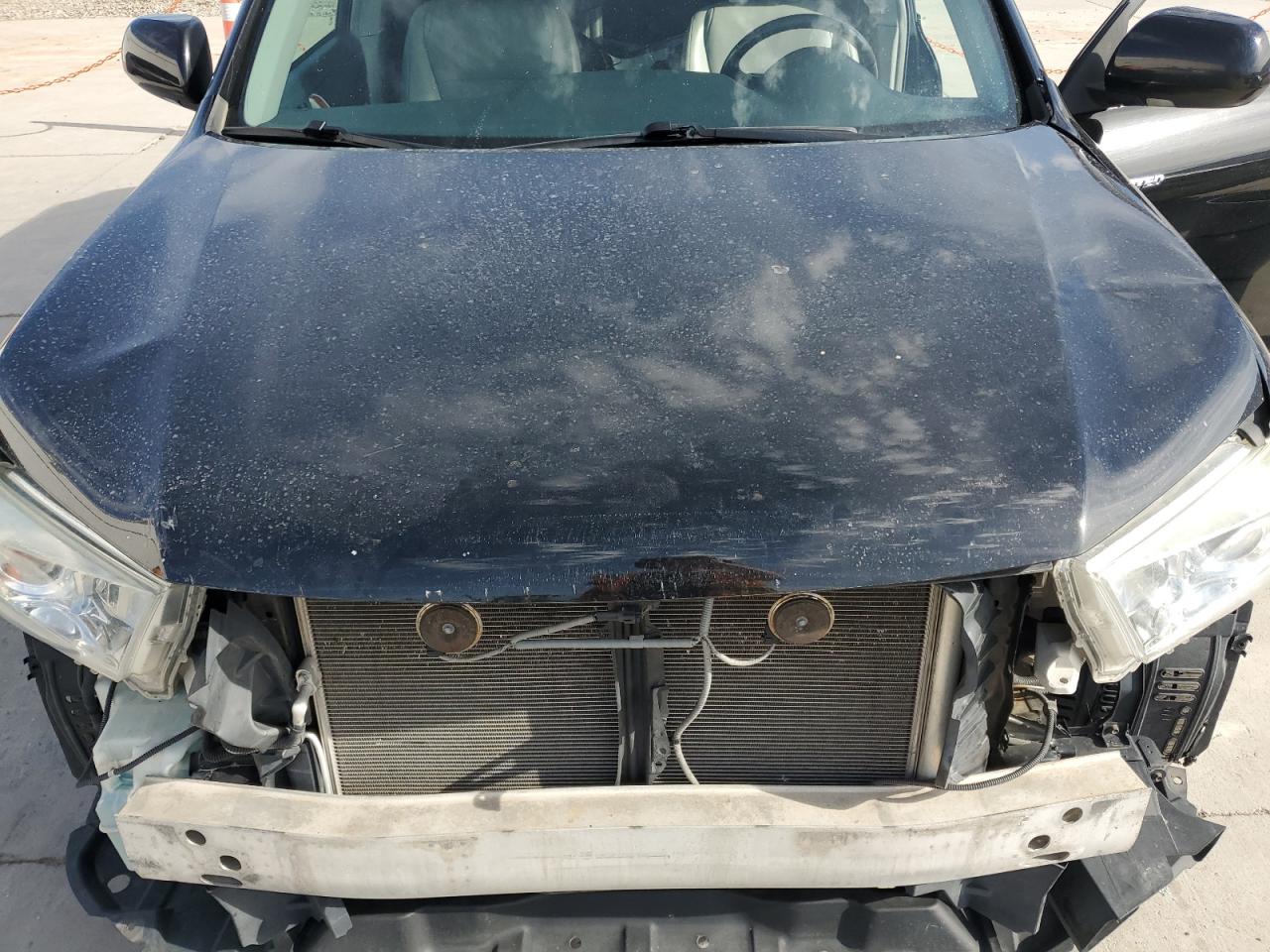 5tddk3eh0ds175928 5TDDK3EH0DS175928 2013 Toyota Highlander Limited