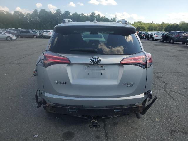  TOYOTA RAV4 2018 Srebrny