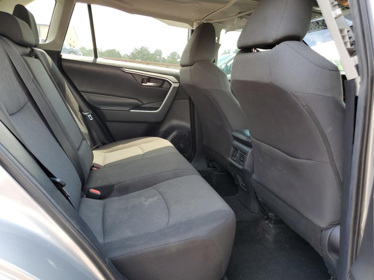 2019 Toyota Rav4 Xle VIN: 2T3W1RFV7KW013437 Lot: 62849205
