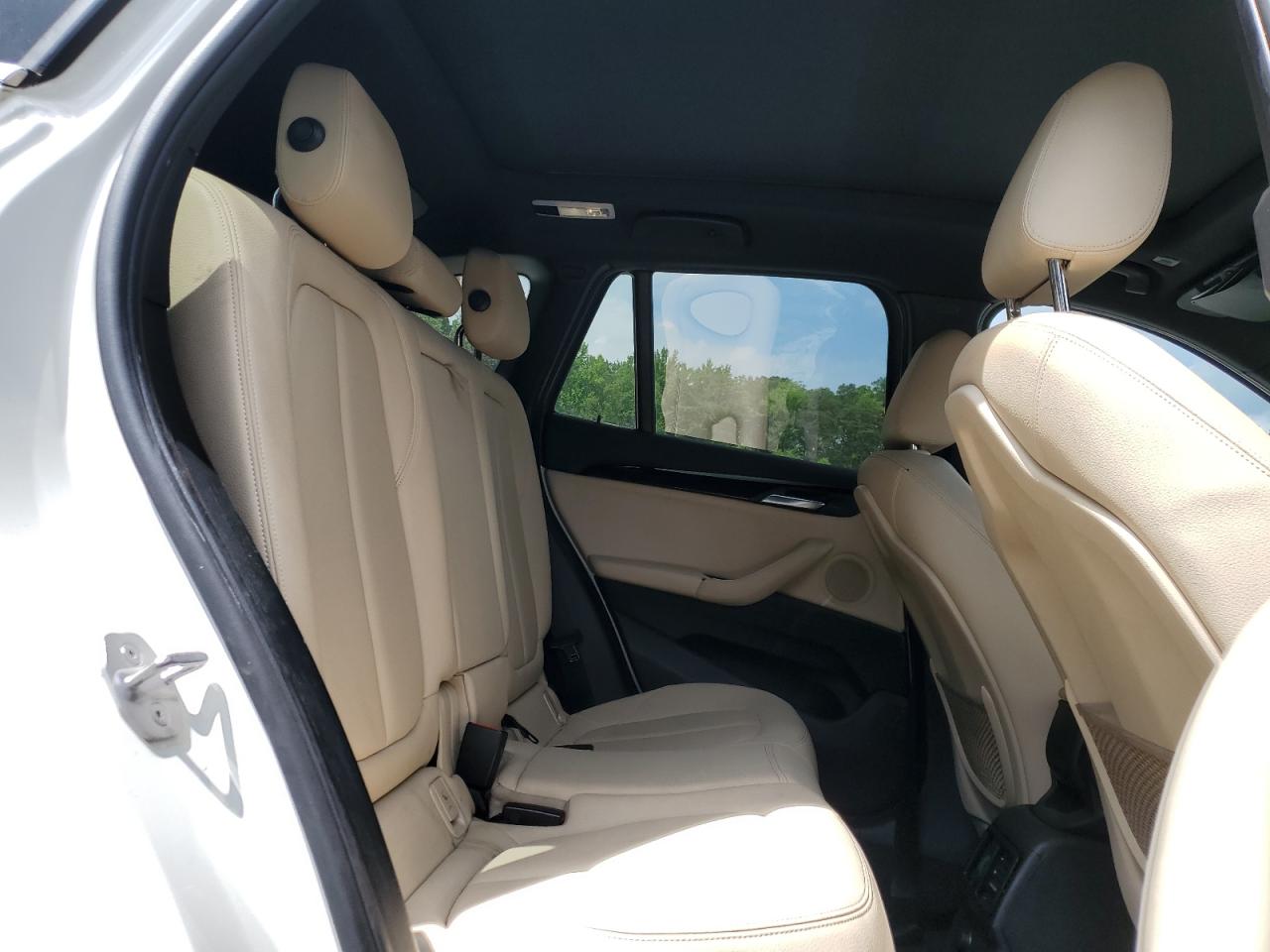 2018 BMW X1 xDrive28I VIN: WBXHT3C36J5K23992 Lot: 59337385