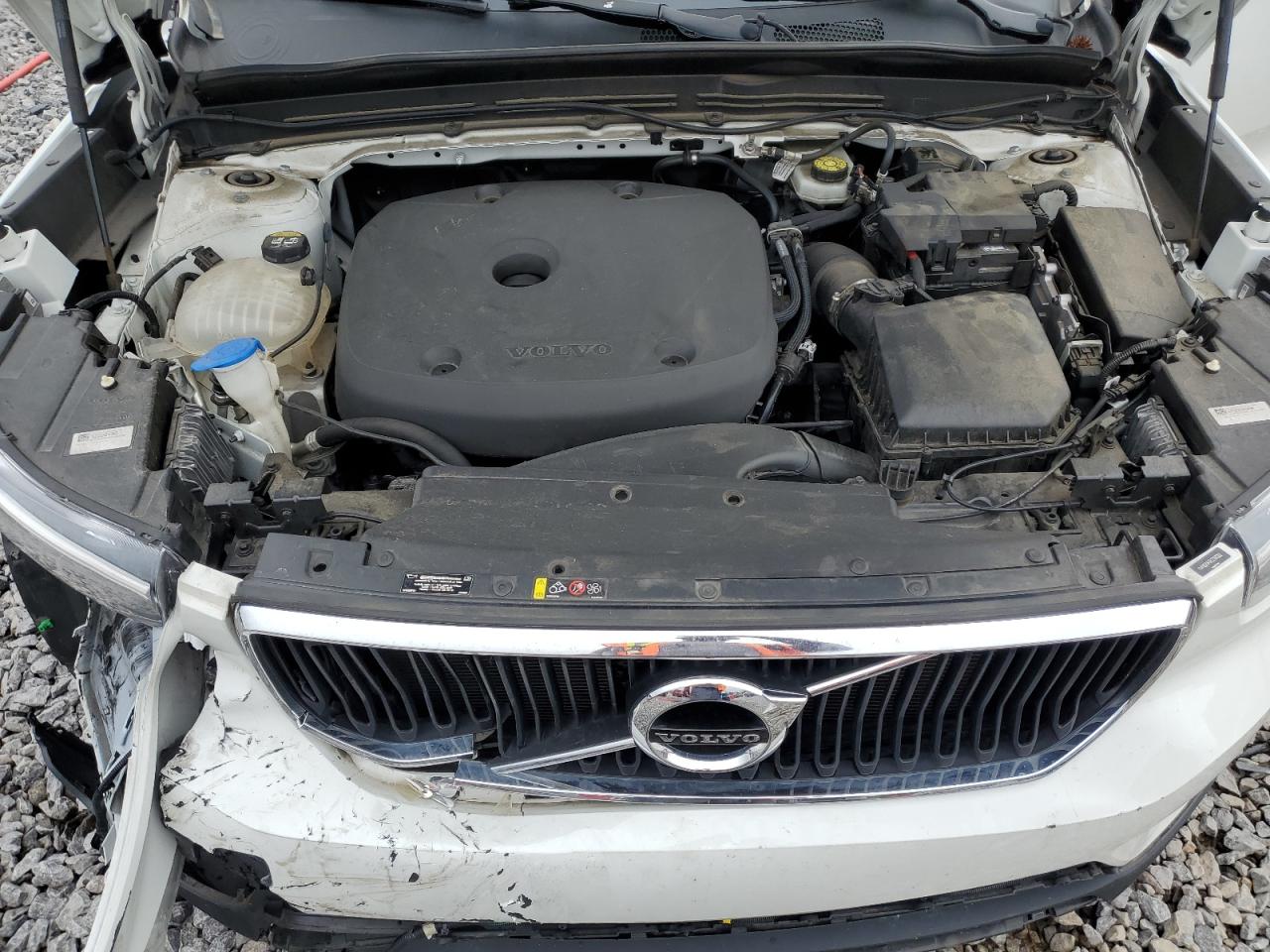 2019 Volvo Xc40 T5 Momentum VIN: YV4162UKXK2148302 Lot: 62927735