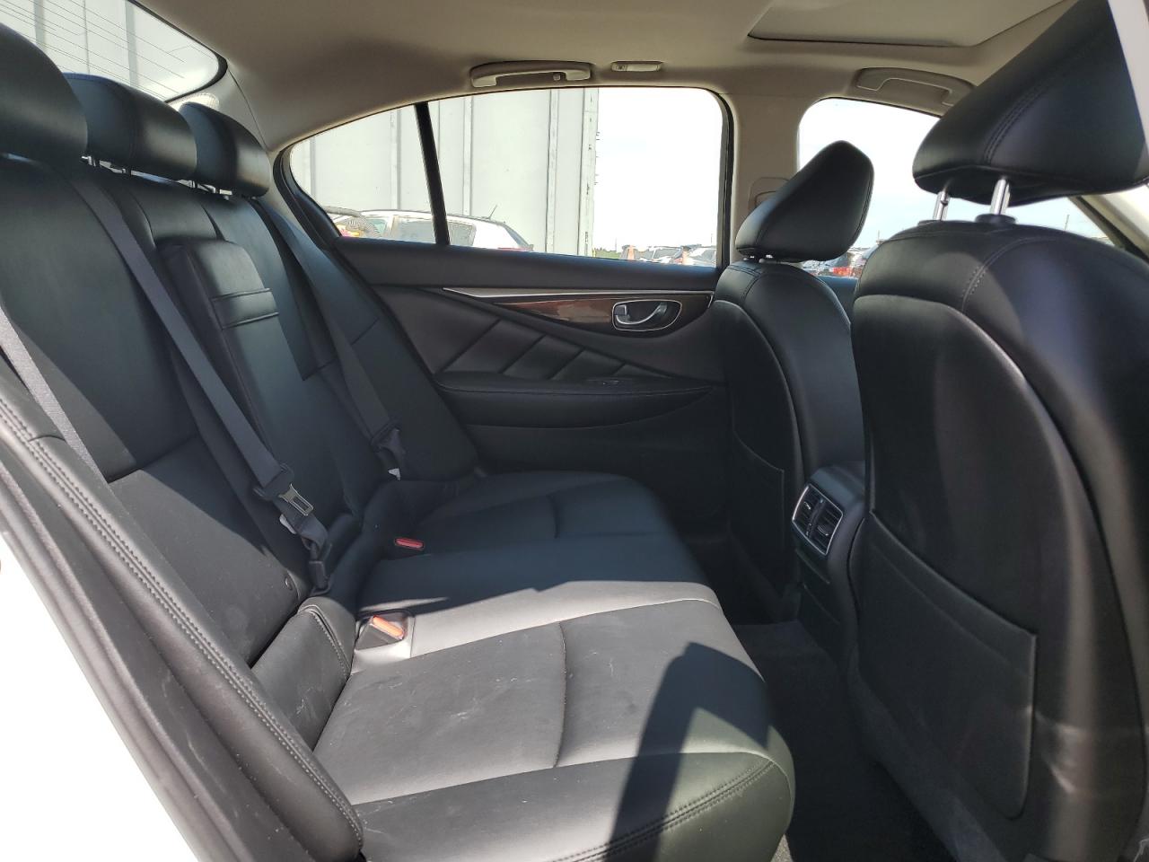2018 Infiniti Q50 Luxe VIN: JN1EV7AP3JM365412 Lot: 62111375