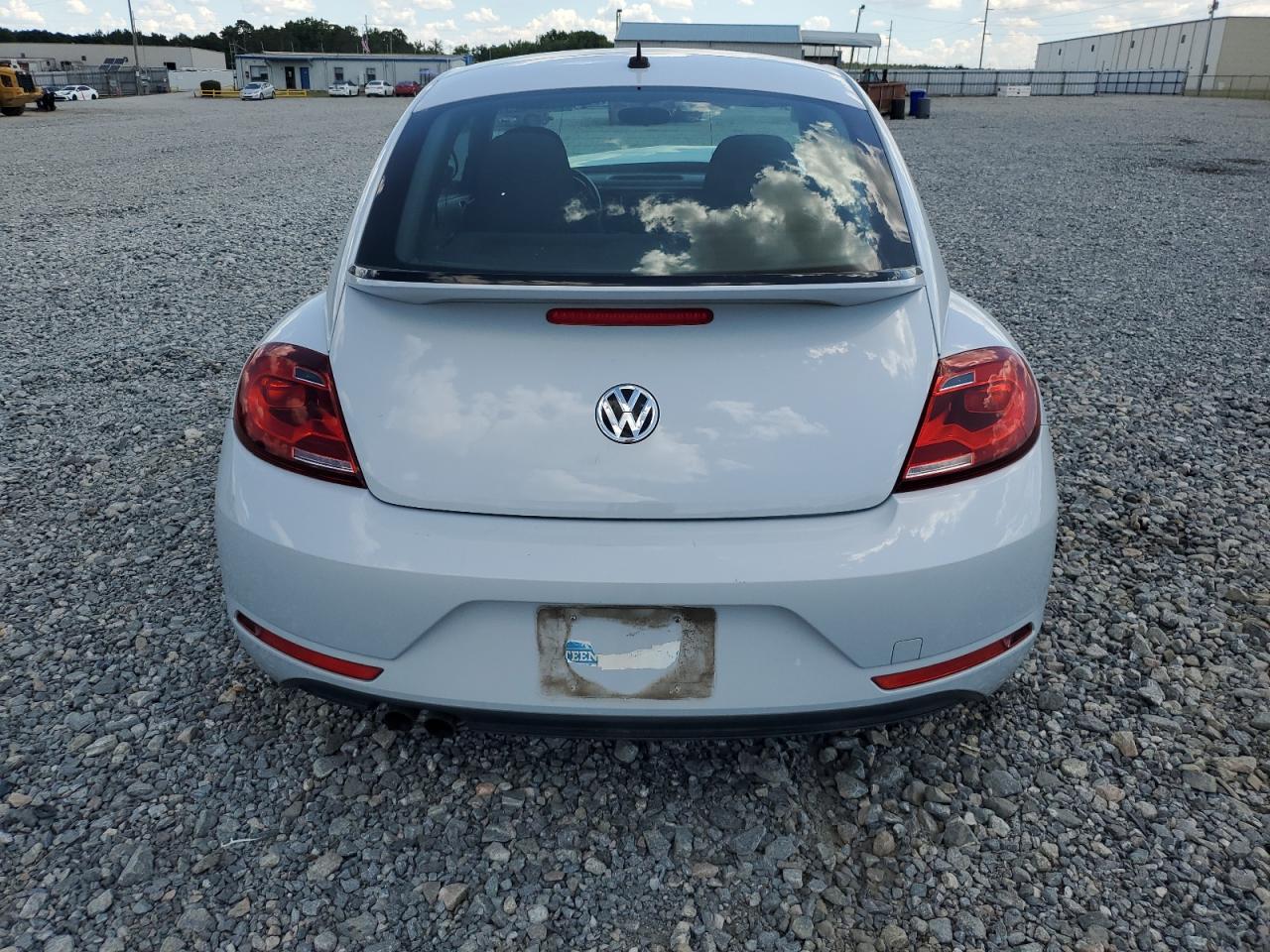 2018 Volkswagen Beetle S VIN: 3VWFD7AT0JM703383 Lot: 62287025