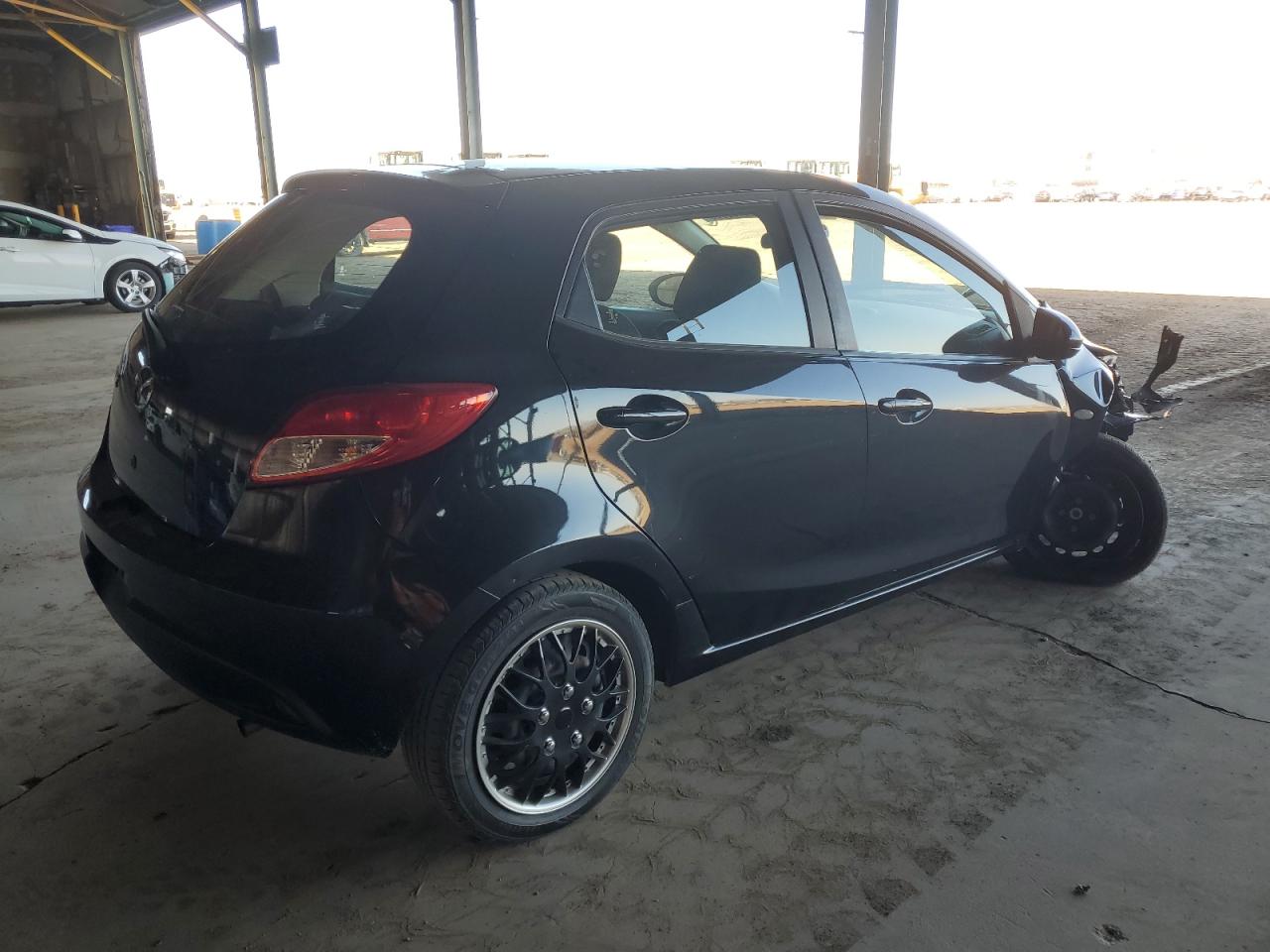 MAZDA 2 2014 VIN JM1DE1KY1E0188515 zdjęcie 3