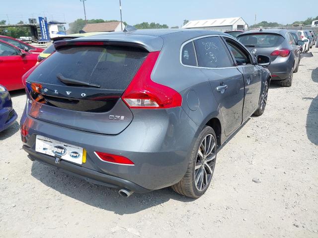 2019 VOLVO V40 INSCRI