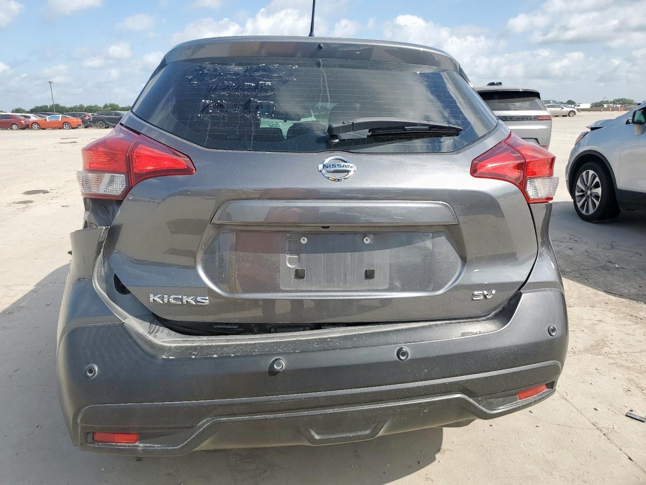 2020 Nissan Kicks Sv VIN: 3N1CP5CV3LL555189 Lot: 61930375